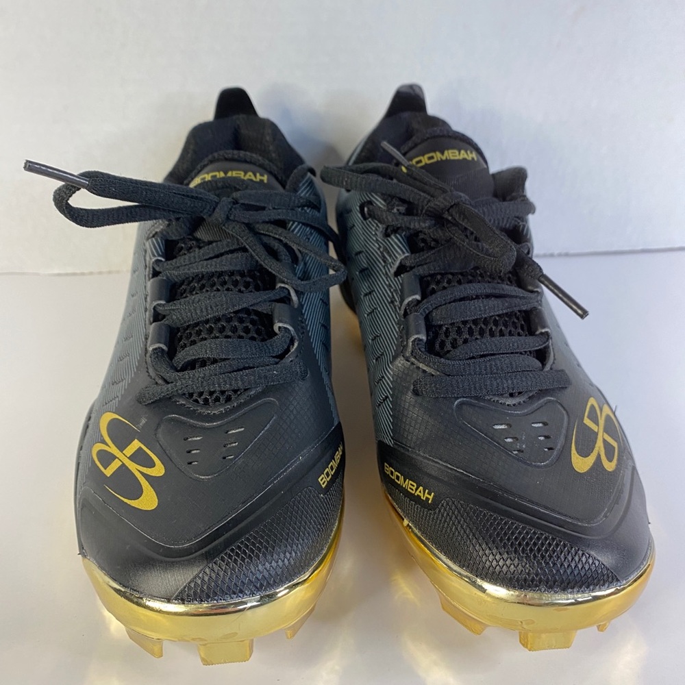 Boombah Youth Cleats size 4.5 - Gold and Black NEW